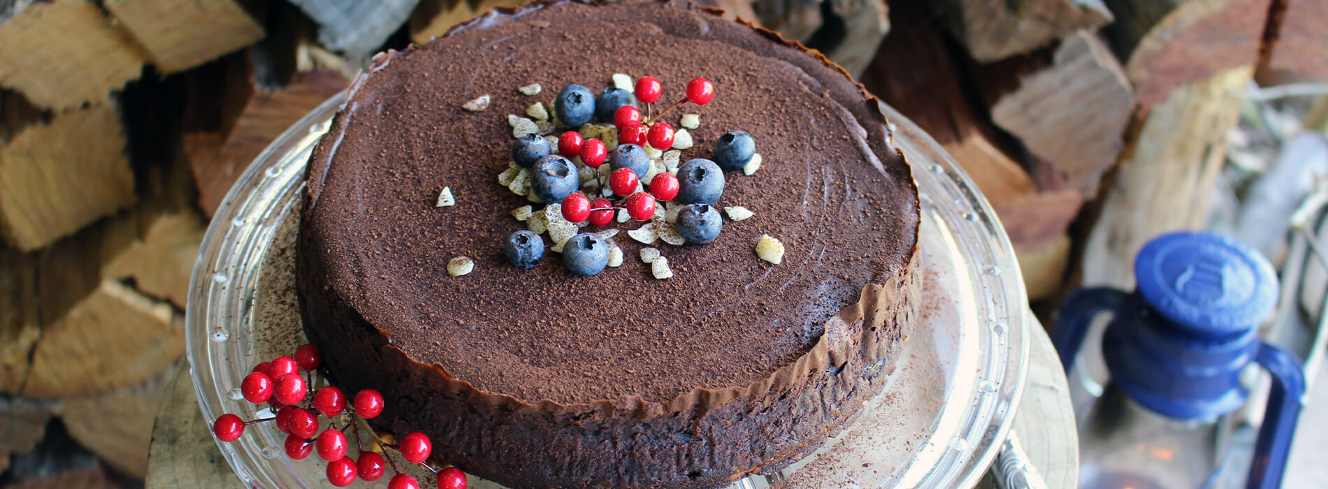 Chocolate Cheesecake with Macadamia & Christmas Cake Crust